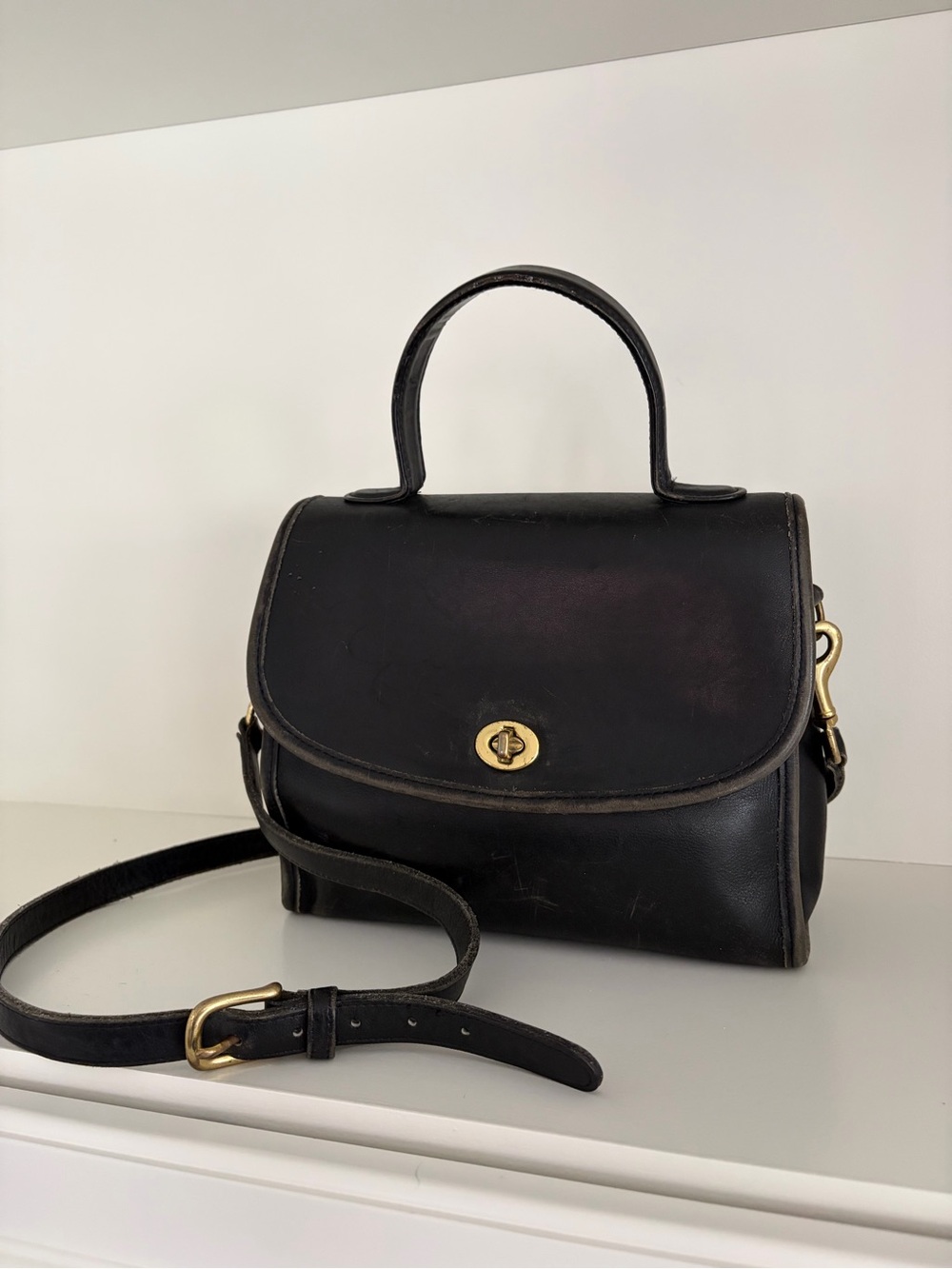 Vintage COACH MANOR 9977 Black Leather Satchel